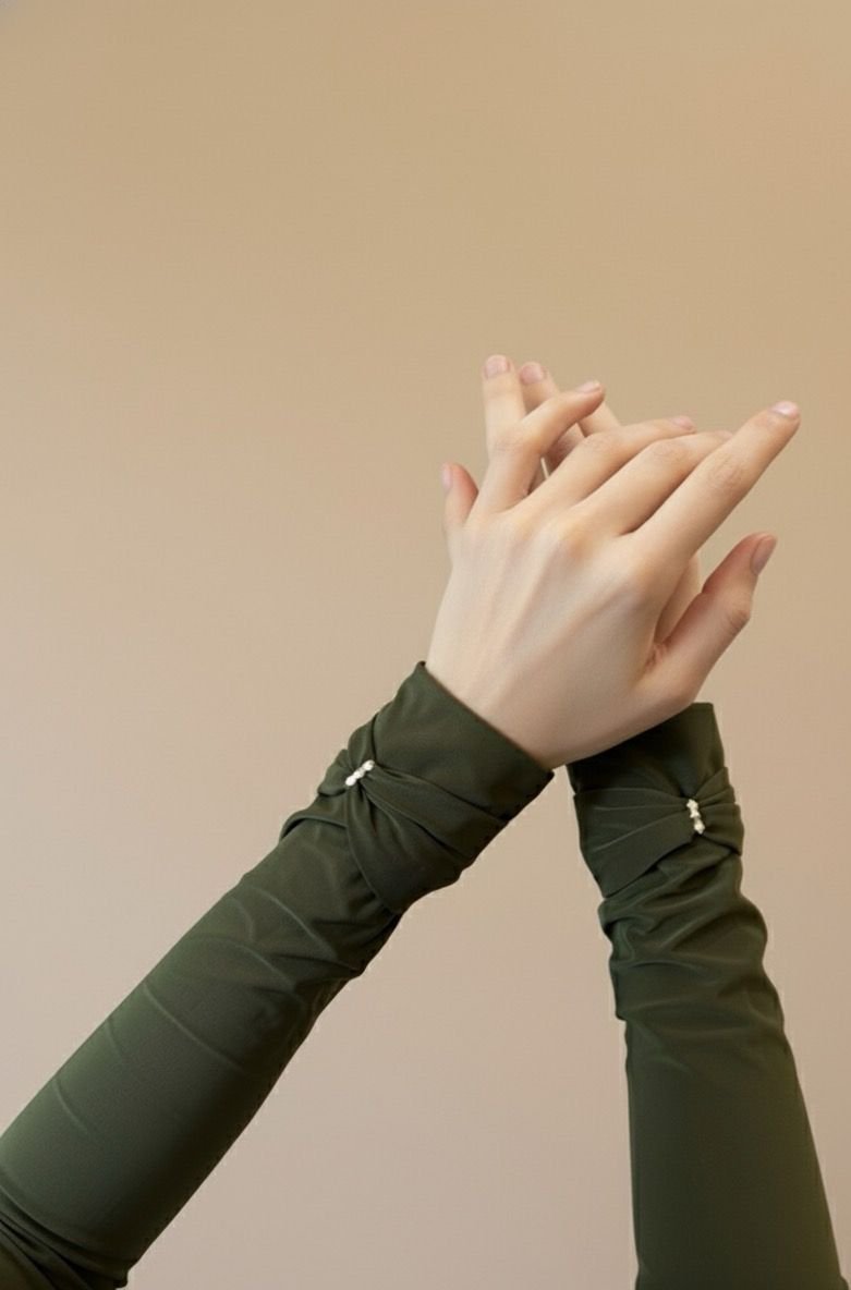 Bow Sleeves - Image 3